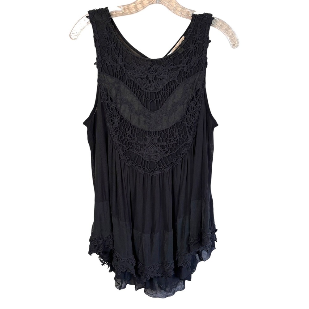 Indigo Thread Co Crochet Lace Top Womens Sz M Boho Button Back Babydoll Lace
